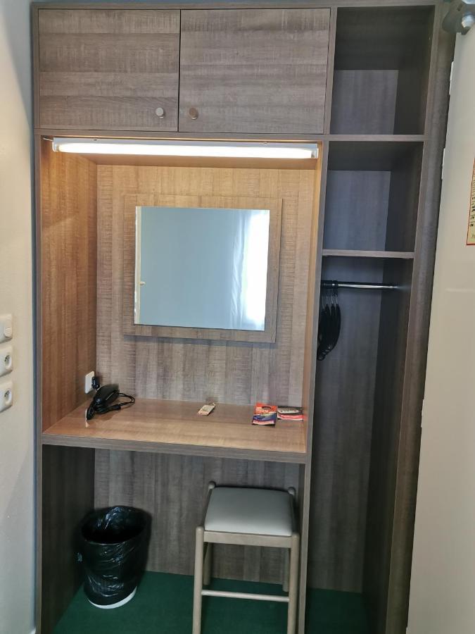 Fasthotel Paris Ouest Bouafle Екстериор снимка