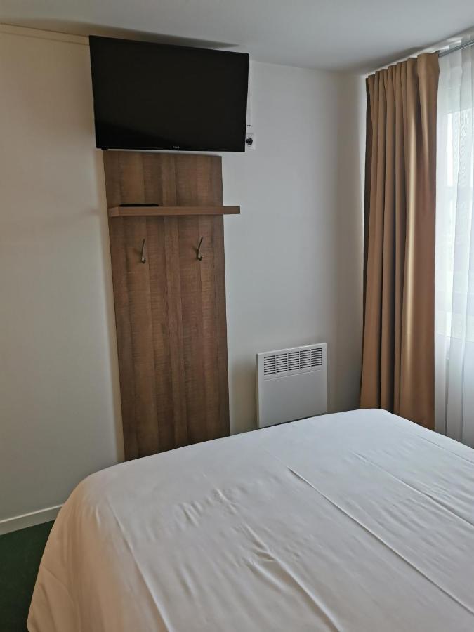 Fasthotel Paris Ouest Bouafle Екстериор снимка