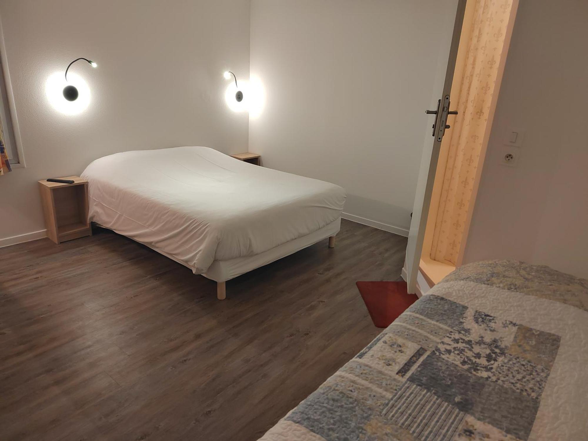 Fasthotel Paris Ouest Bouafle Екстериор снимка