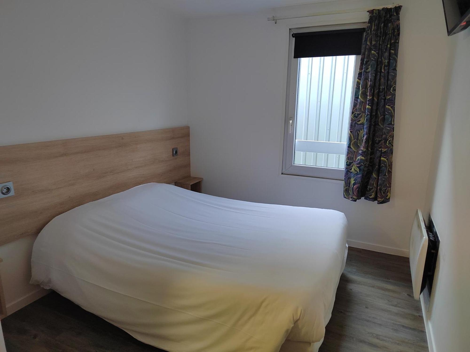 Fasthotel Paris Ouest Bouafle Екстериор снимка