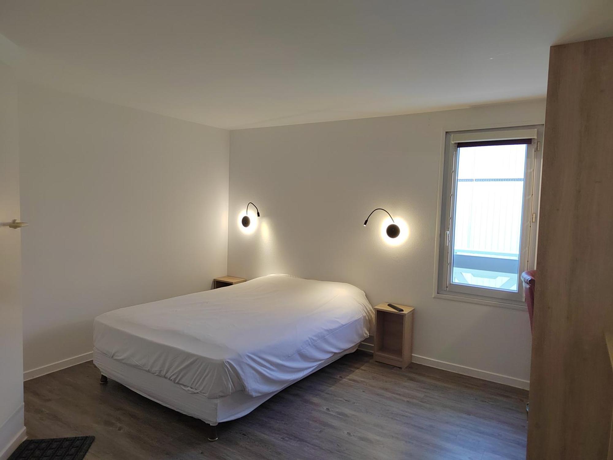 Fasthotel Paris Ouest Bouafle Екстериор снимка