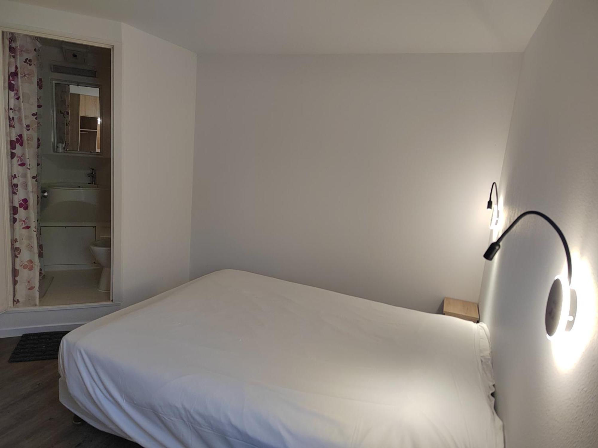 Fasthotel Paris Ouest Bouafle Екстериор снимка