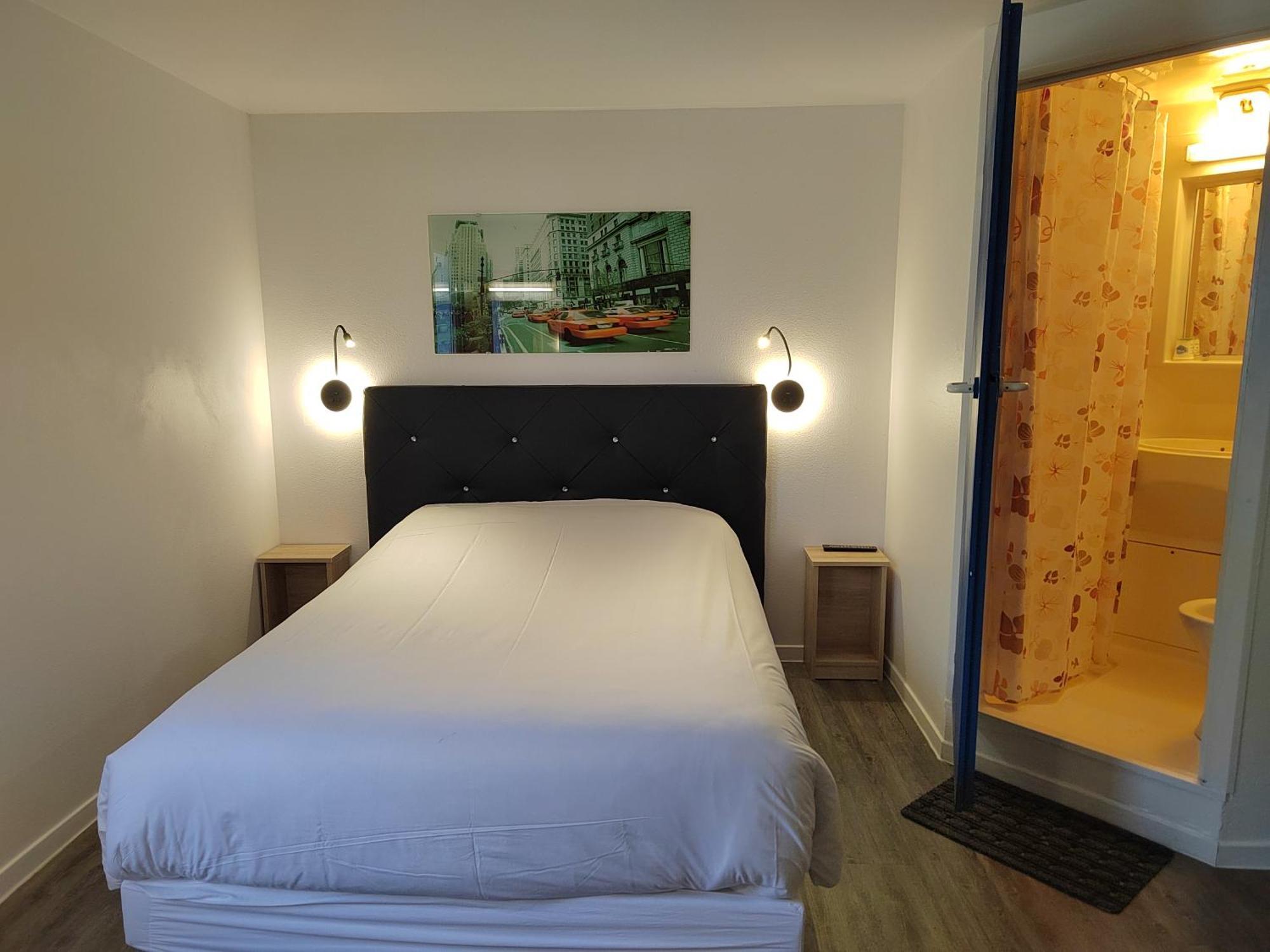 Fasthotel Paris Ouest Bouafle Екстериор снимка